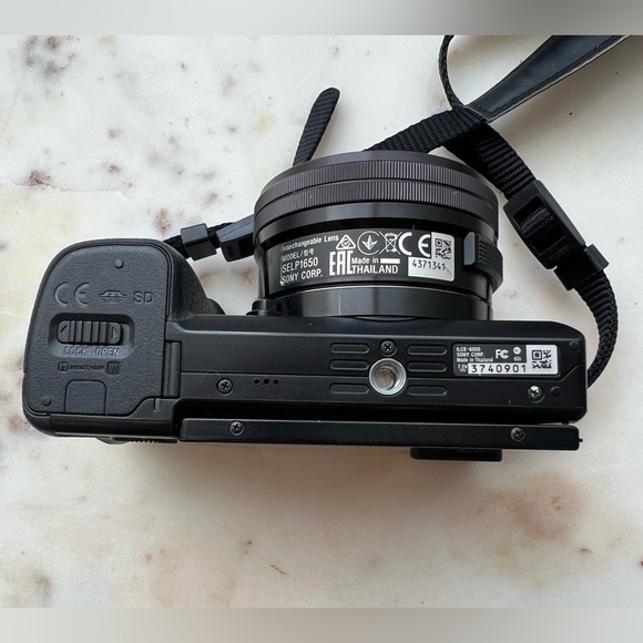 Sony Αlpha a6000 Mirrorless Camera - Full Bundle!! - Picture 10 of 15